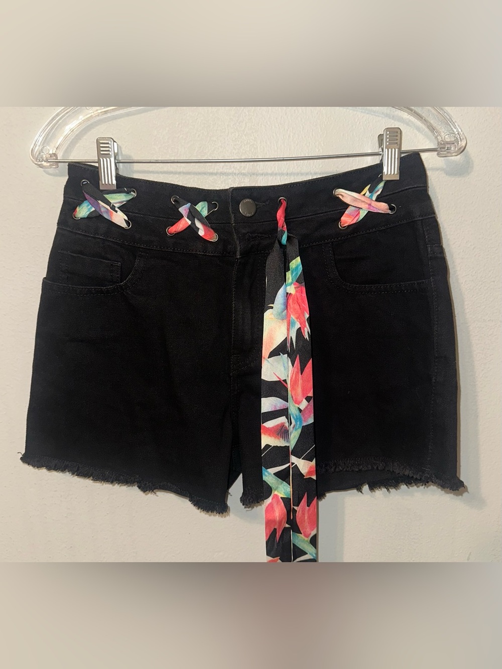 Amisu Black Women's Denim Shorts with Floral Tie Waist